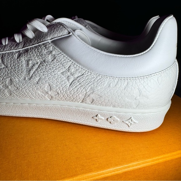 Louis Vuitton Rivoli Low Top SZ 10 RARE!!! - Picture 9 of 16